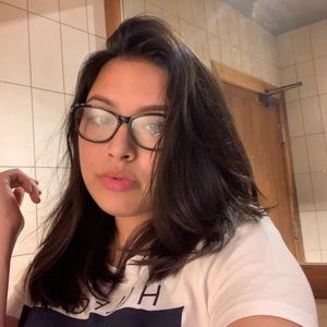 Meet your Posher, Zuleyka